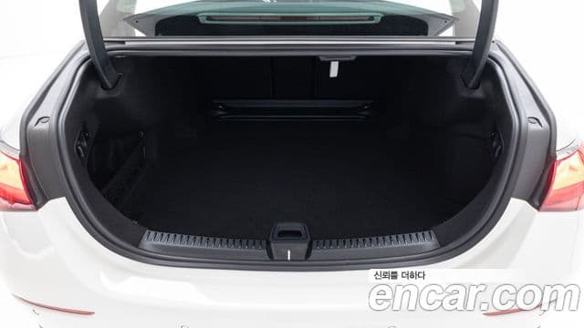 Mercedes-Benz E-Class 2025 — Фото 20/20