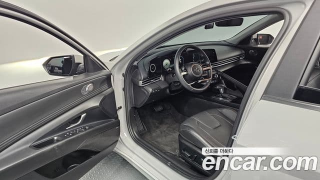 Hyundai Avante 2021 — Фото 10/20