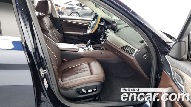 BMW 5 Series 2020 — Şəkil 3/33