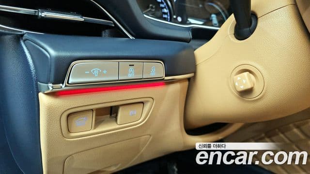 Genesis GV80 2021 — ფოტო 13/20