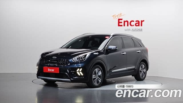Kia Niro 2021 — ფოტო 1/20