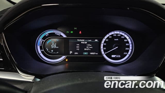 Kia Niro 2021 — ფოტო 8/20