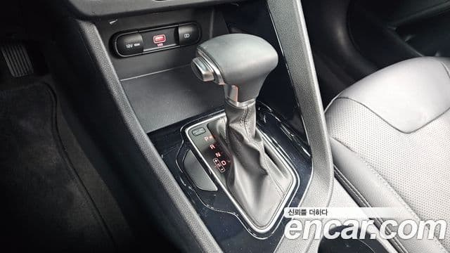 Kia Niro 2021 — ფოტო 9/20