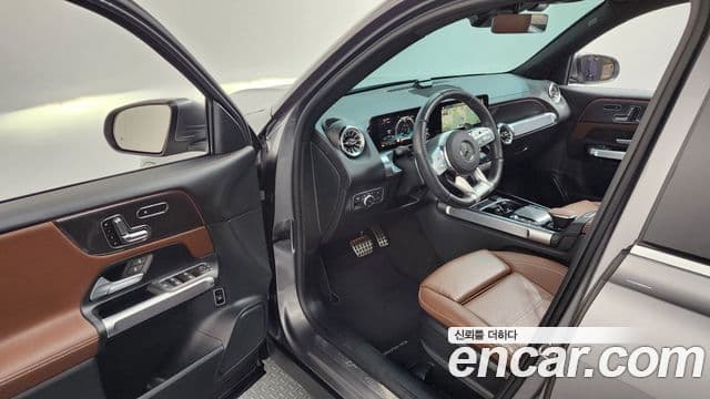 Mercedes-Benz GLB-Class 2023 — Şəkil 9/20