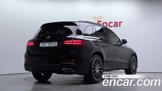 Mercedes-Benz GLC-Class 2018 — Şəkil 2/20