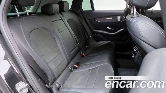 Mercedes-Benz GLC-Class 2018 — Şəkil 11/20