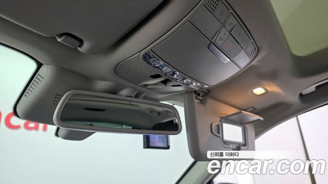 Mercedes-Benz GLC-Class 2018 — Photo 3/30