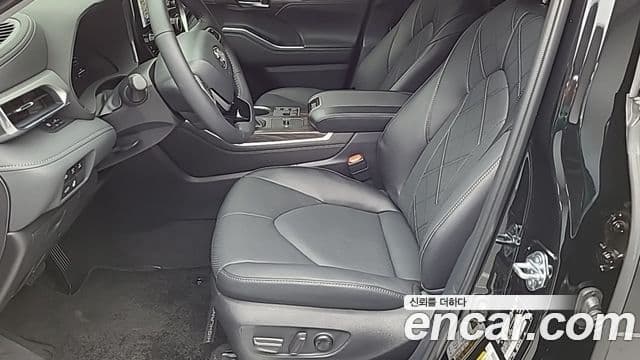 Toyota Highlander 2025 — Şəkil 8/20