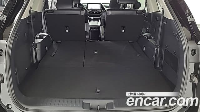 Toyota Highlander 2025 — фото 20 из 20