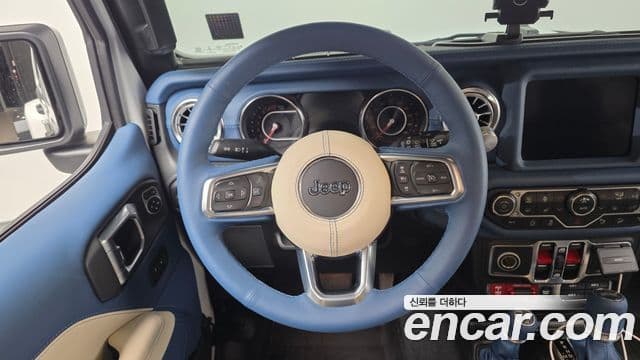 Jeep Wrangler 2020 — Photo 1/20