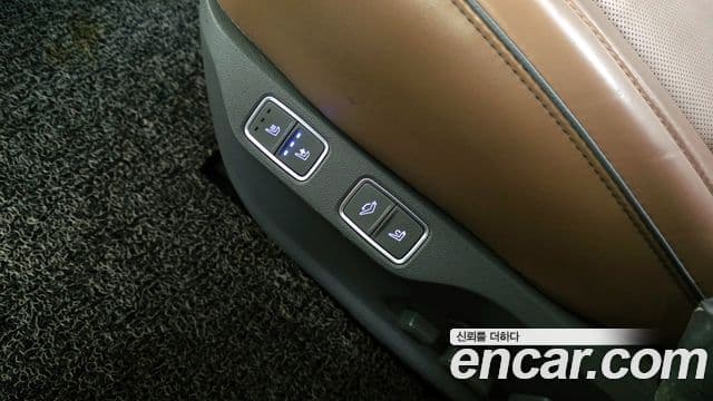 Hyundai Staria 2021 — ფოტო 15/20