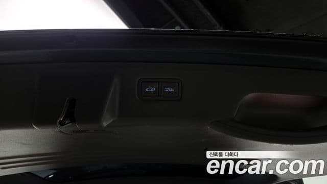 Hyundai Staria 2021 — ფოტო 16/20