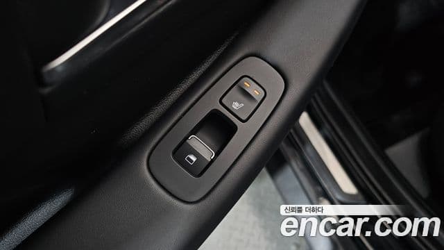 Hyundai Sonata 2019 — Фото 19/20