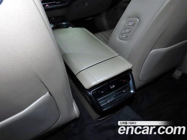 Kia K8 2021 — Şəkil 15/20