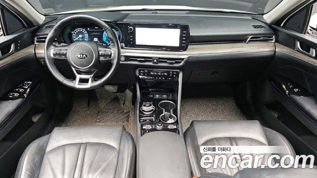 Kia K5 2020 — ფოტო 7/20