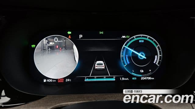 Kia K5 2020 — ფოტო 8/20