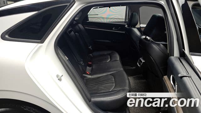 Kia K5 2020 — ფოტო 11/20