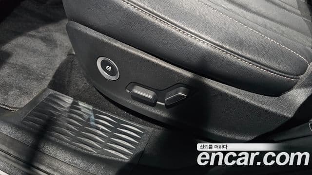Genesis GV80 2021 — Şəkil 25/30