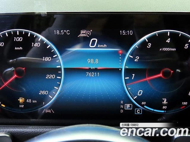 Mercedes-Benz GLB-Class 2021 — Фото 8/20