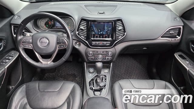 Jeep Cherokee 2021 — Фото 7/20