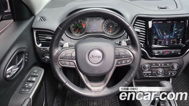 Jeep Cherokee 2021 — Фото 14/20