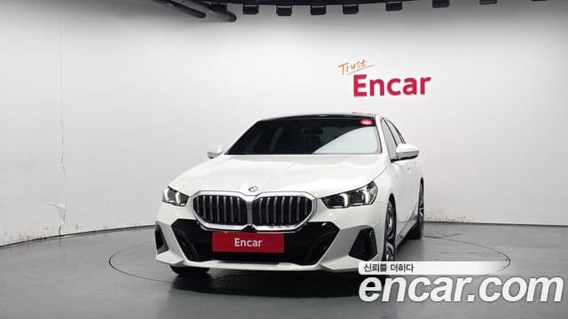 BMW 5 Series 2025 — Şəkil 3/20