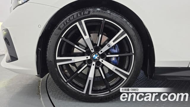 BMW 5 Series 2025 — Şəkil 5/20