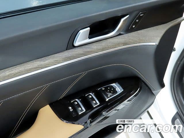 Kia K5 2023 — фото 14 из 20