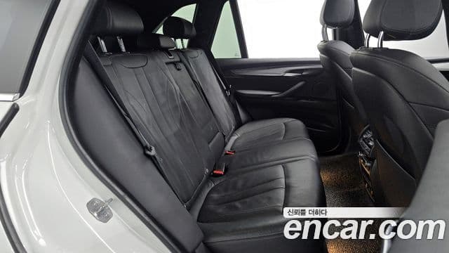 BMW X5 2018 — ფოტო 10/20