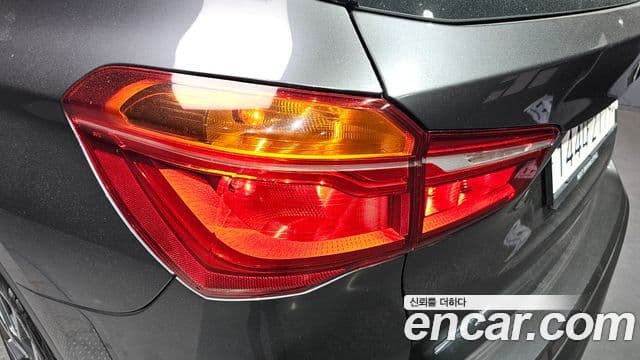 BMW X1 2022 — Photo 9/31