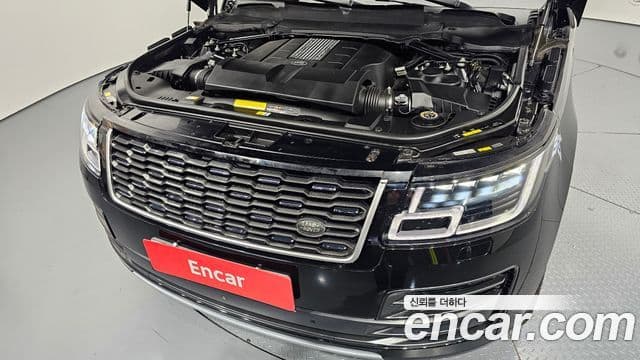 Land Rover Range Rover 2019 — Photo 13/20