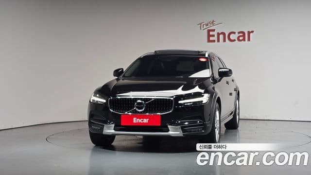 Volvo V90 Cross Country 2018 — ფოტო 3/20