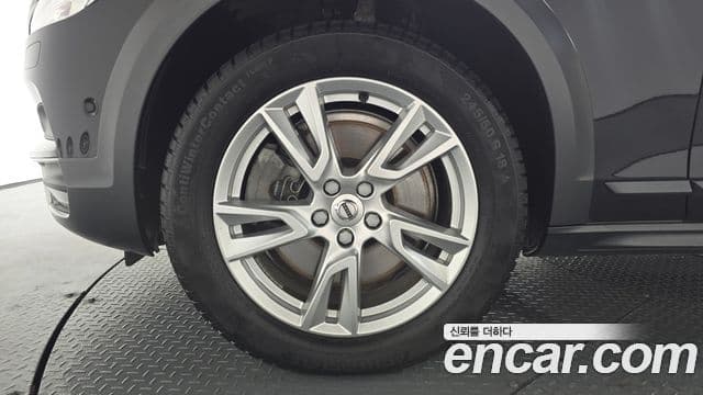 Volvo V90 Cross Country 2018 — ფოტო 5/20