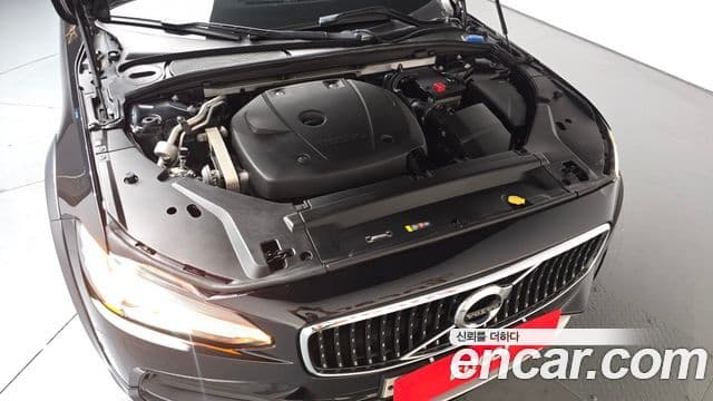 Volvo V90 Cross Country 2018 — ფოტო 6/20