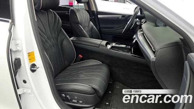 Genesis G80 2022 — ფოტო 17/20