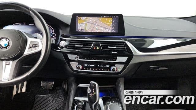 BMW 5 Series 2020 — Фото 14/20