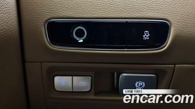 Kia The K9 2022 — Photo 8/30