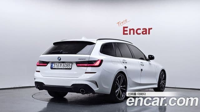 BMW 3 Series 2022 — ფოტო 2/20