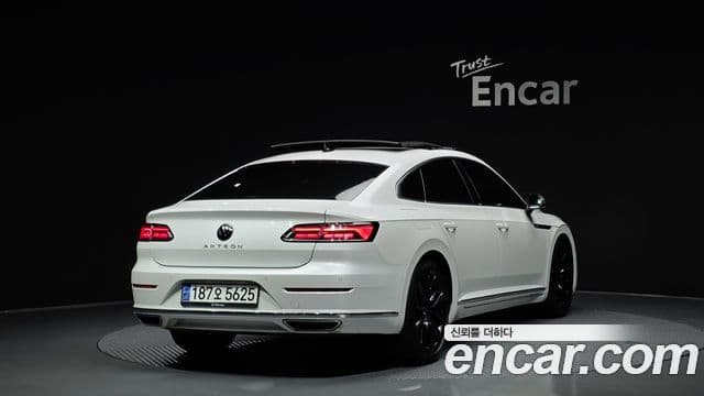 Volkswagen Arteon 2023 — ფოტო 2/20