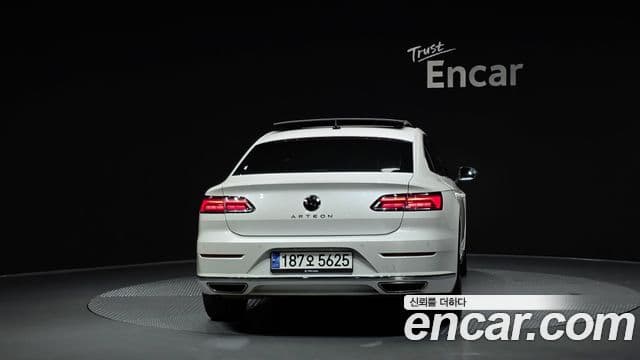 Volkswagen Arteon 2023 — ფოტო 4/20