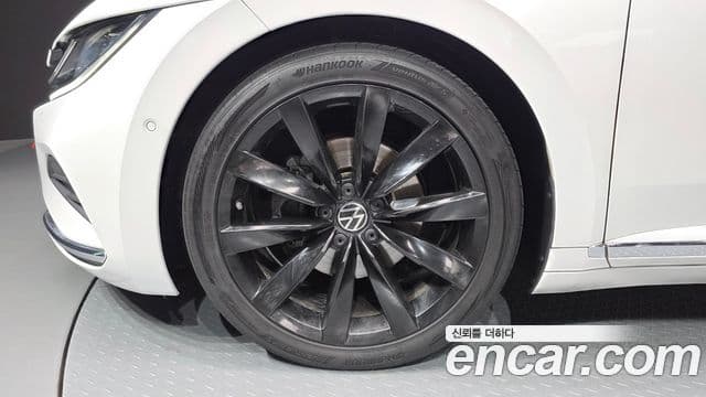 Volkswagen Arteon 2023 — ფოტო 5/20