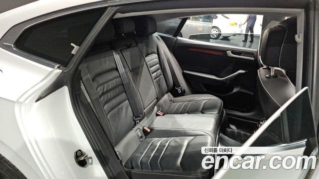 Volkswagen Arteon 2023 — ფოტო 11/20