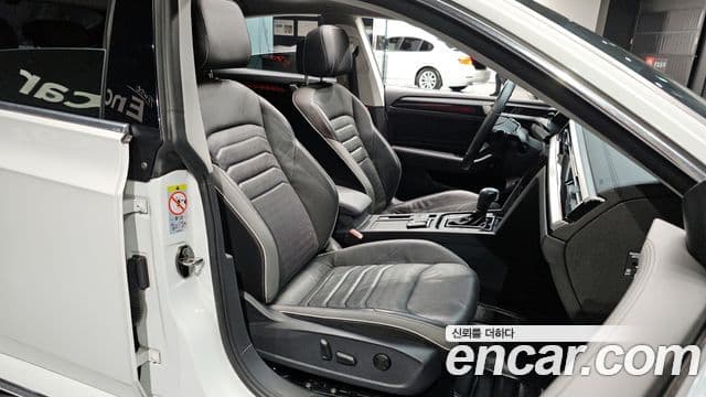 Volkswagen Arteon 2023 — ფოტო 12/20