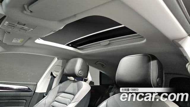 Volkswagen Arteon 2023 — ფოტო 18/20