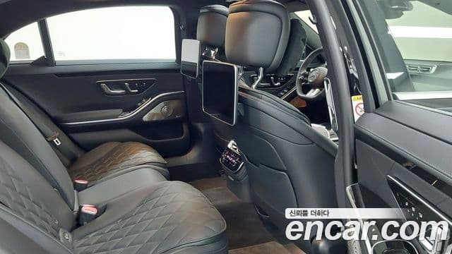 Mercedes-Benz S-Class 2025 — Photo 4/17