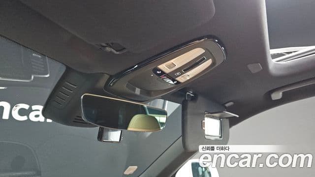 Volvo XC90 2023 — Photo 22/32
