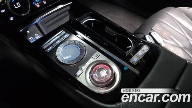 Genesis Electrified G80 2020 — Şəkil 7/20