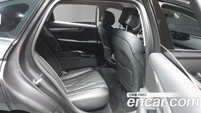 Genesis Electrified G80 2020 — Şəkil 11/20