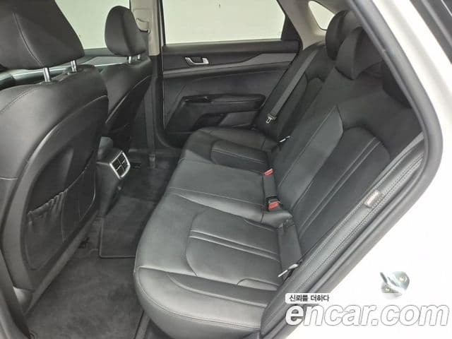 Kia K5 2024 — ფოტო 14/19