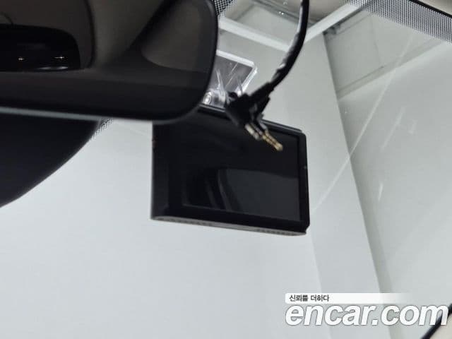 Kia K5 2024 — ფოტო 17/19